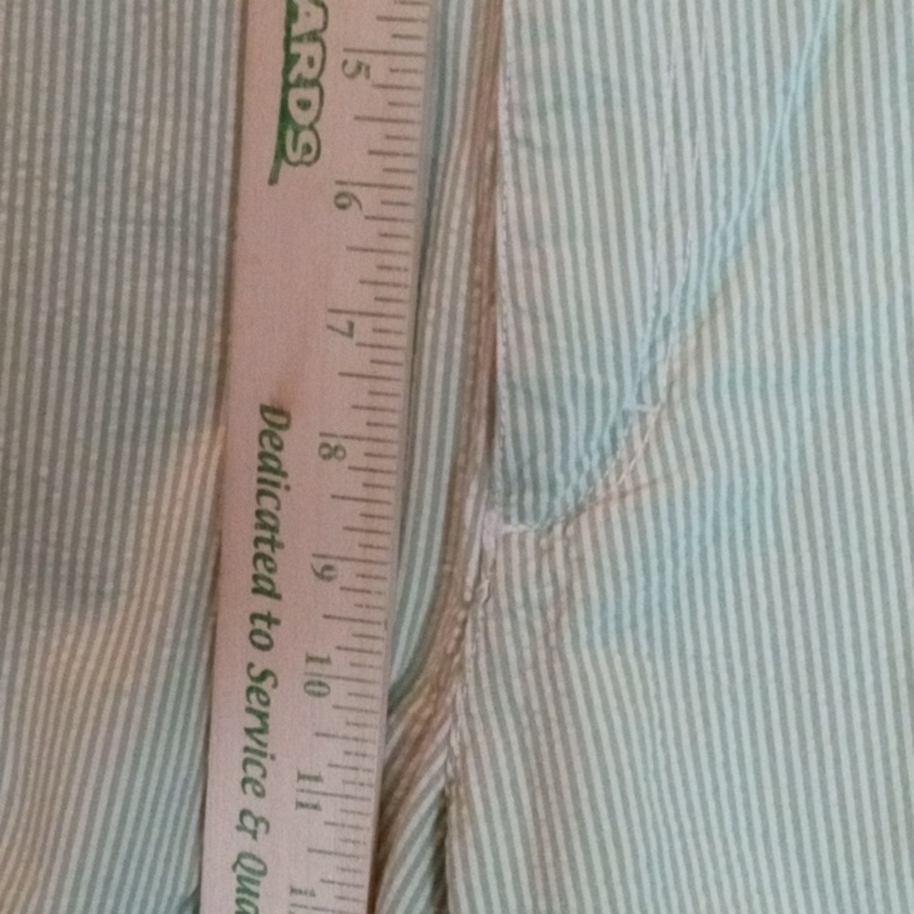 IZOD Flat Front Shorts sz 33, White & Green Strip, 100%cotton, Preowned - Picture 8 of 10